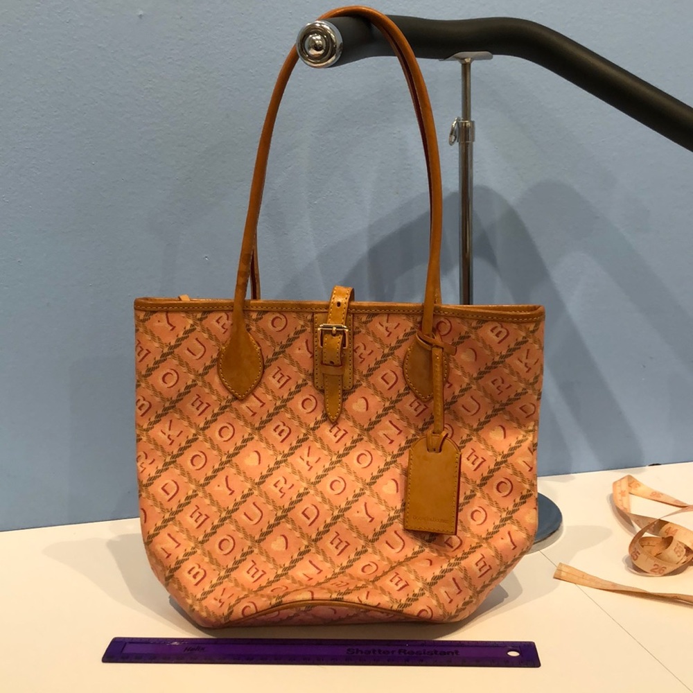 Dooney & Bourke Handbag